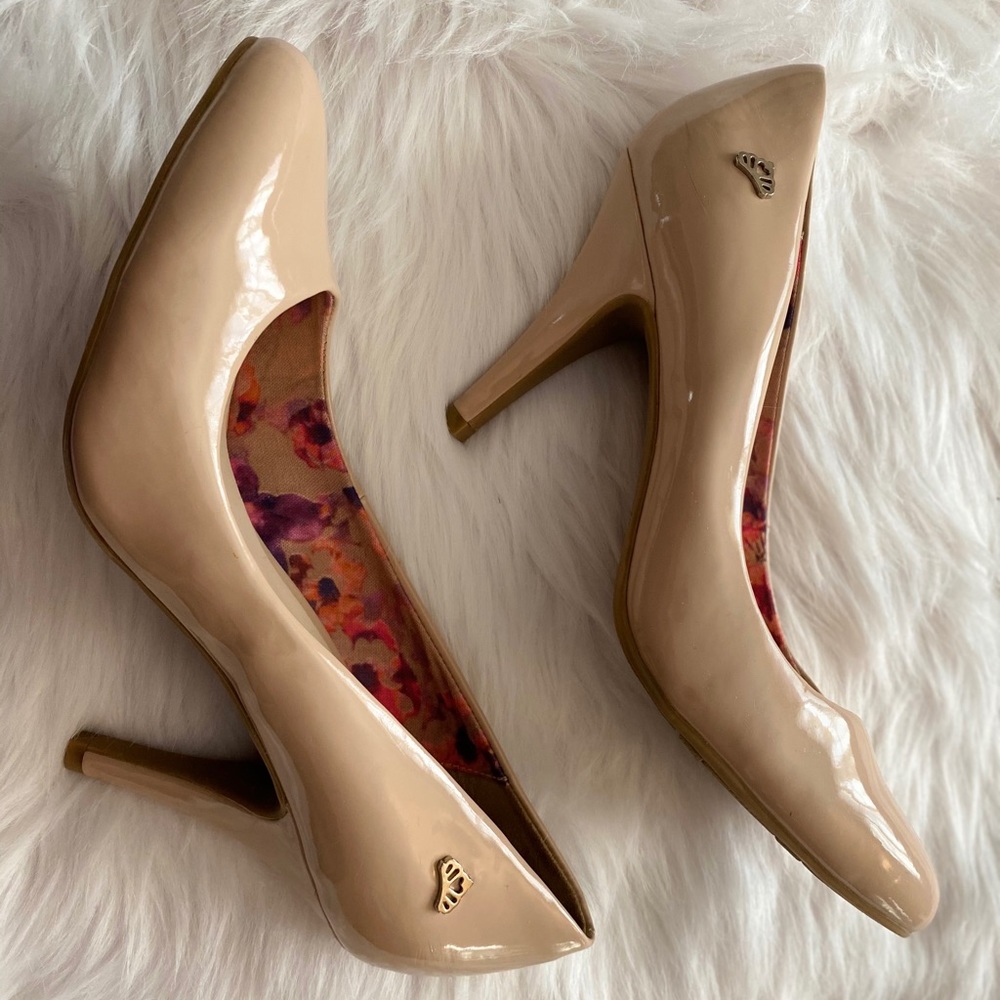 Fergalicious Neutral/Cream 4” High Heel